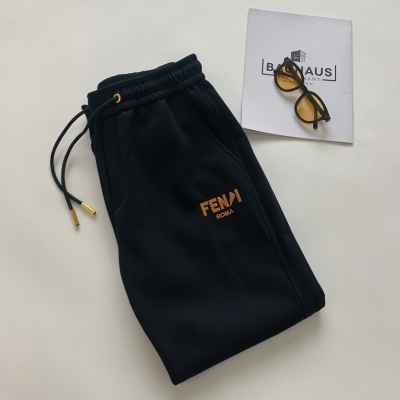 펜디 자수 로고 백포켓 오버핏 조거팬츠