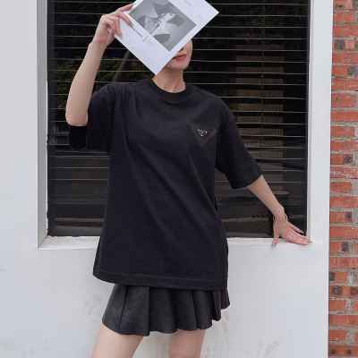 프라다 삼각징 티셔츠