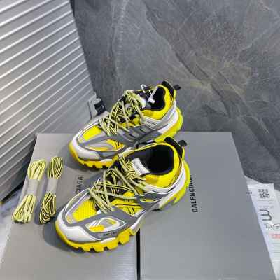 발렌시아가 Track-s 3.0