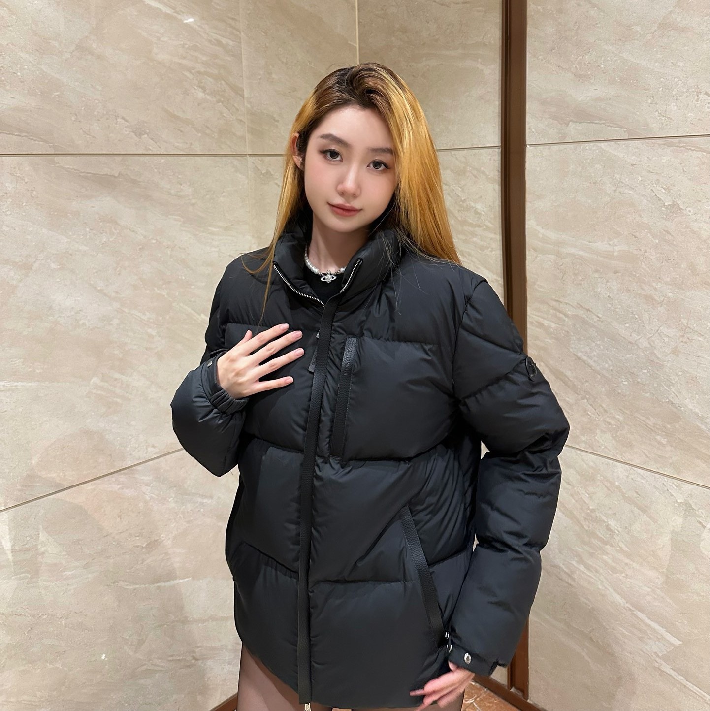 MONCER 몽클레어