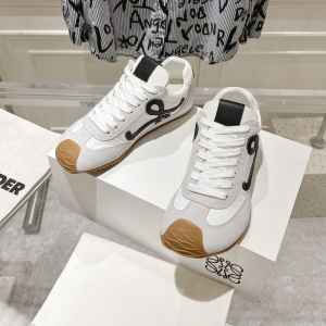 LOEWE 로에베 BALLET RUNNER 2.0 스니커즈