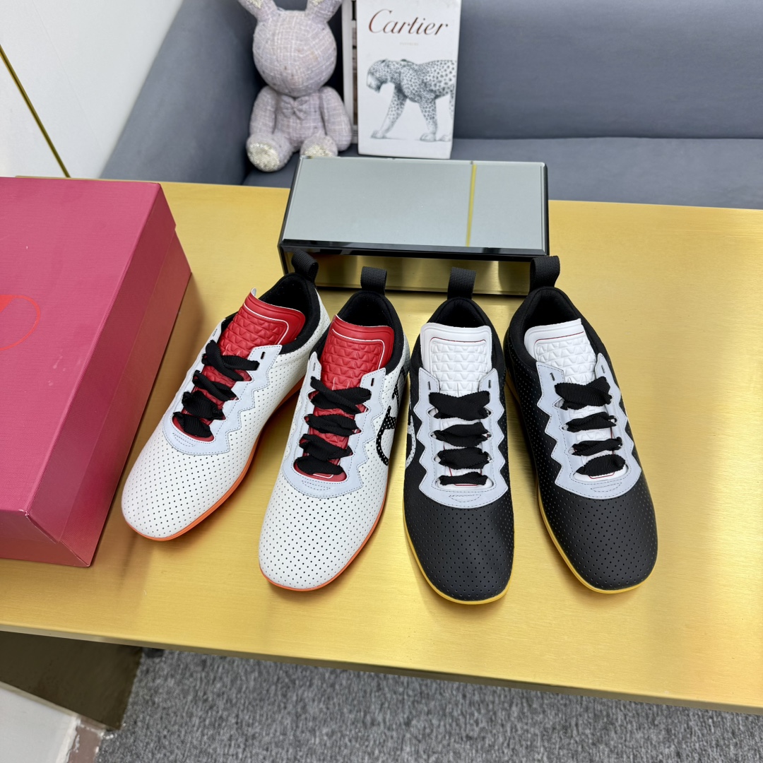 VALENTINO 발렌티노 크로마톤 펀칭 나파 스니커즈