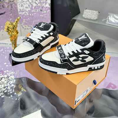 LV 루이비통 트레이너 스니커즈