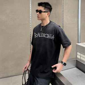 BALENCIAGA 발렌시아가 2025 라지 핏 반팔