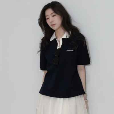 미우미우 카라티셔트