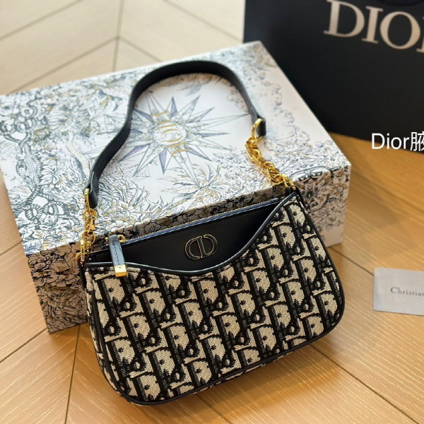 디* 오블리크 30 몽테뉴 애비뉴 호보백