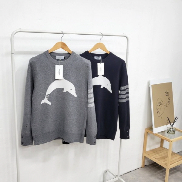 톰* 돌핀 완장 니트(수입고급)