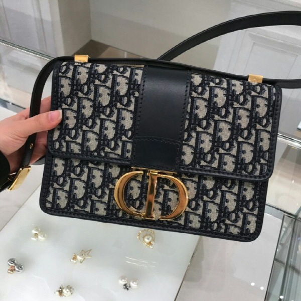 디* 써티몽테인 오블리끄 블루/ 30 MONTAIGNE OBLIQUE BAG