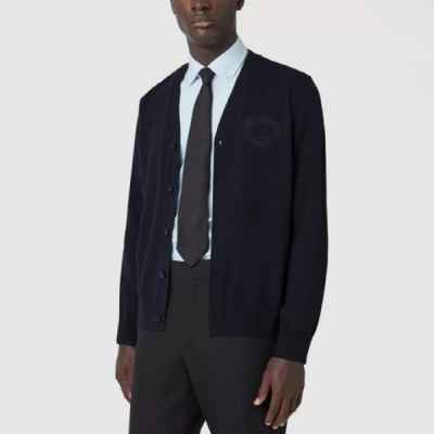 오크 리프 크레스트 자수 가디건