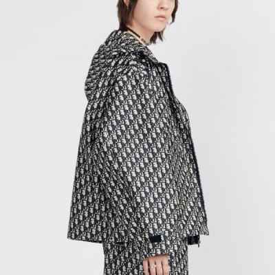 디* 24SS 오블리크 테크니컬 후드 자켓 - 수입