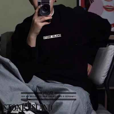 신문자 라이틴 문양 티셔츠