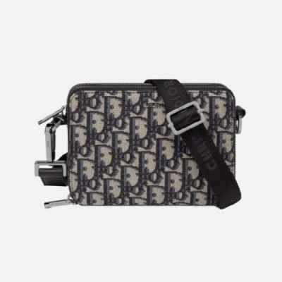 디* 스트랩 파우치